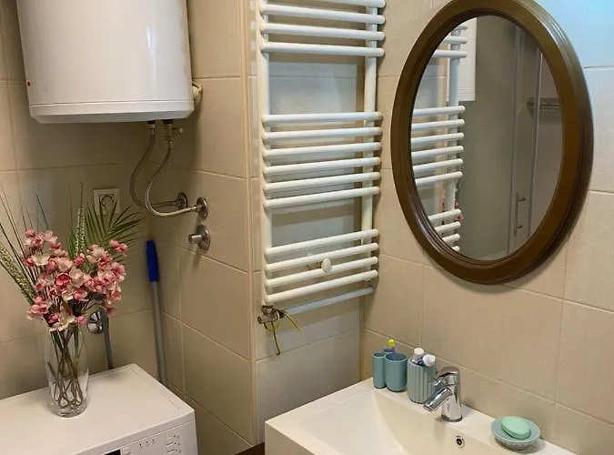 Apartman Lovely And Cosy 1-bedroom *